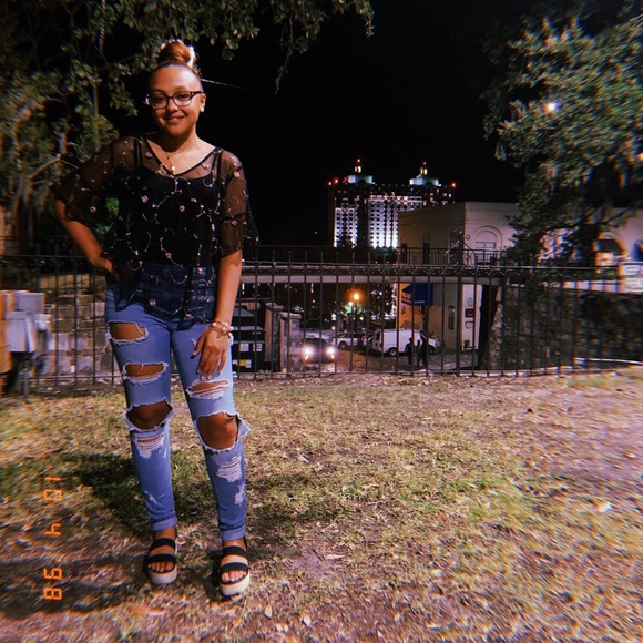 Meet your Posher, Amber - Picture 2 of 3